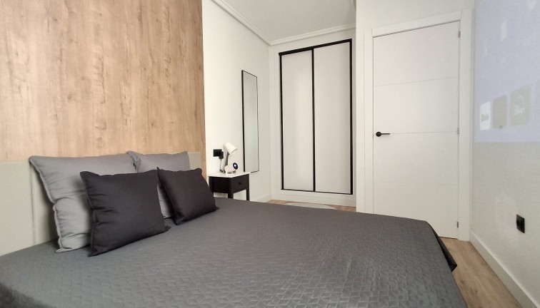 Jälleenmyynti - Duplex-asunto - Torrevieja