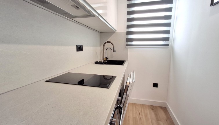 Jälleenmyynti - Duplex-asunto - Torrevieja
