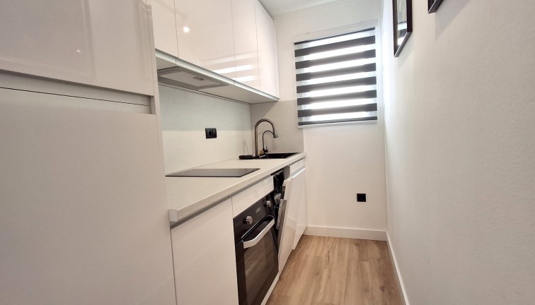 Jälleenmyynti - Duplex-asunto - Torrevieja