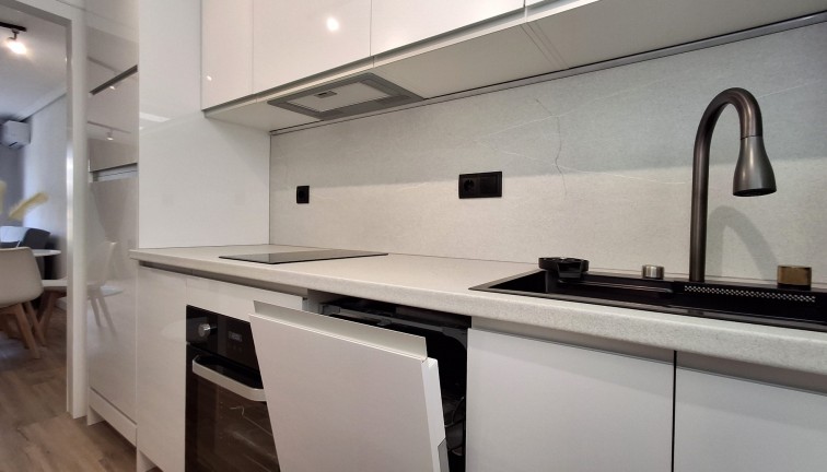 Jälleenmyynti - Duplex-asunto - Torrevieja