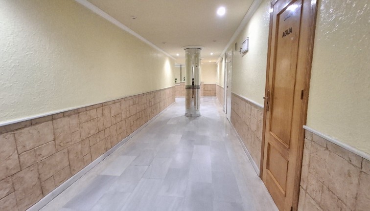 Jälleenmyynti - Duplex-asunto - Torrevieja