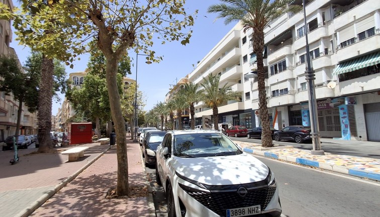 Jälleenmyynti - Duplex-asunto - Torrevieja