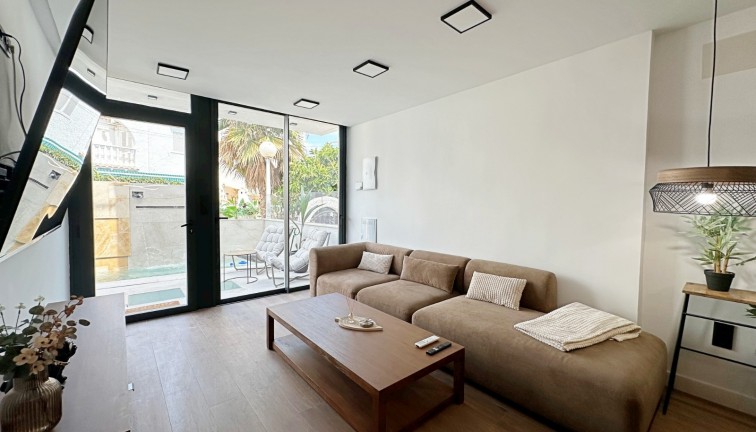 Jälleenmyynti - Paritalo/Rivitalo - Torrevieja - Aguas Nuevas