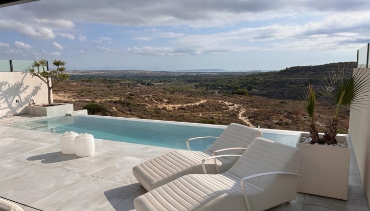 Resale - Chalet - Ciudad quesada