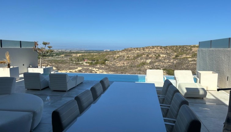 Resale - Chalet - Ciudad quesada