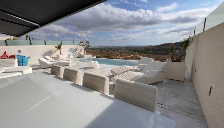 Resale - Chalet - Ciudad quesada