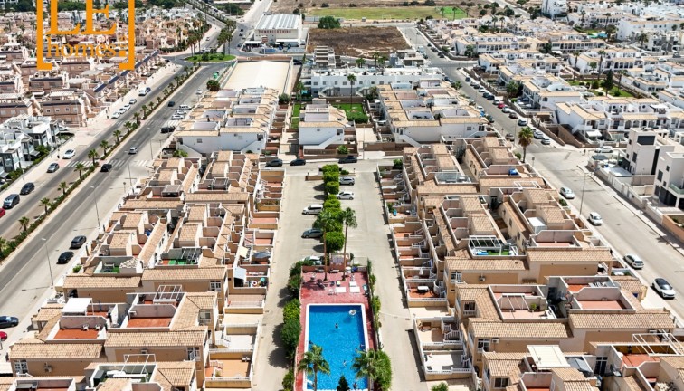 Jälleenmyynti - Duplex-asunto - Los Altos