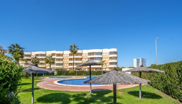 Jälleenmyynti - Asunto - Dehesa de campoamor - Campoamor