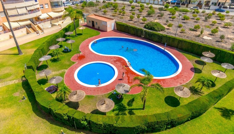 Jälleenmyynti - Asunto - Dehesa de campoamor - Campoamor