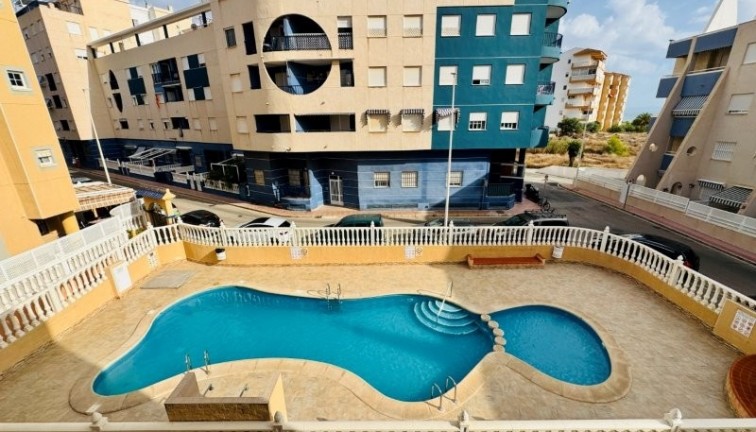 Reventa - Apartamento / piso - La Mata - LA MATA