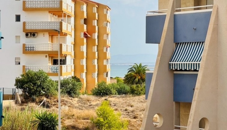 Reventa - Apartamento / piso - La Mata - LA MATA