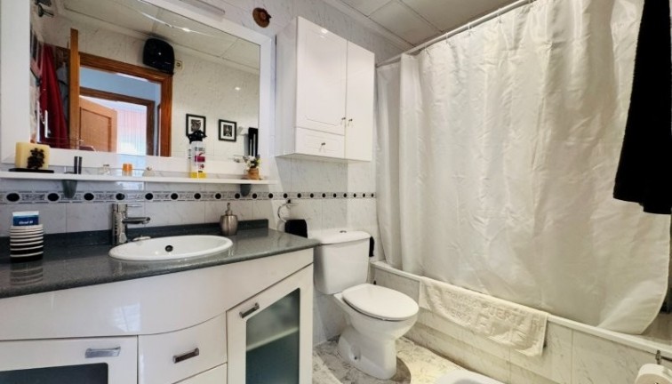 Reventa - Apartamento / piso - La Mata - LA MATA