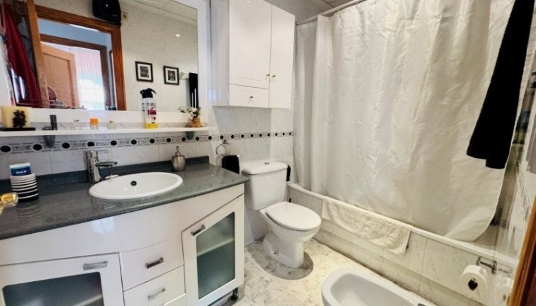 Reventa - Apartamento / piso - La Mata - LA MATA