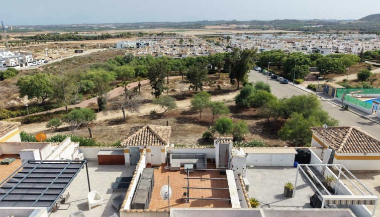Reventa - Apartamento / piso - Entre Naranjos - Vistabella Golf