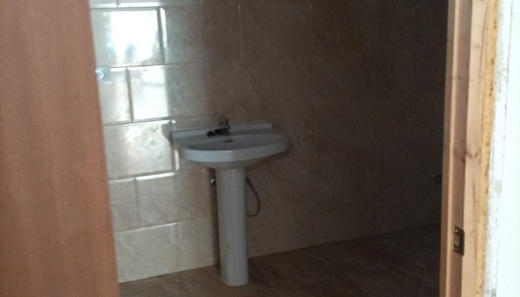 Reventa - - COMMERCIAL PREMISES - Torrevieja