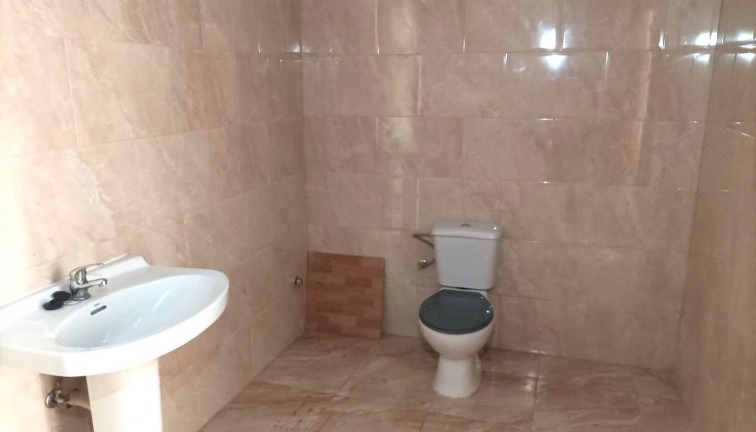 Reventa - - COMMERCIAL PREMISES - Torrevieja