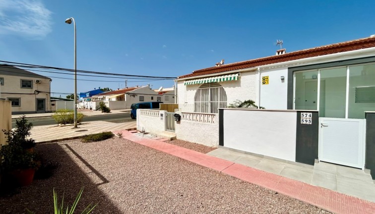 Jälleenmyynti - Bungalow - La Siesta - El Salado - Torreta - La Siesta