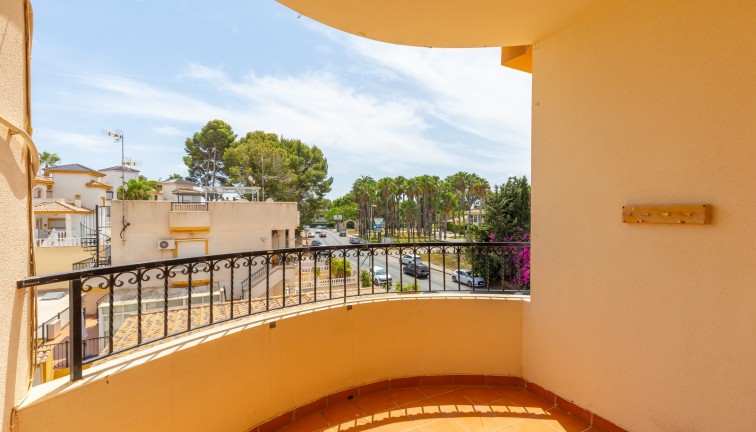 Resale - Apartment - Orihuela - Villamartín