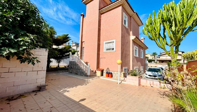 Jälleenmyynti - Erillistalo - Orihuela - Los Balcones