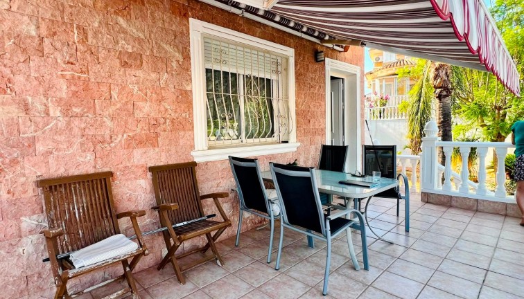 Jälleenmyynti - Erillistalo - Orihuela - Los Balcones