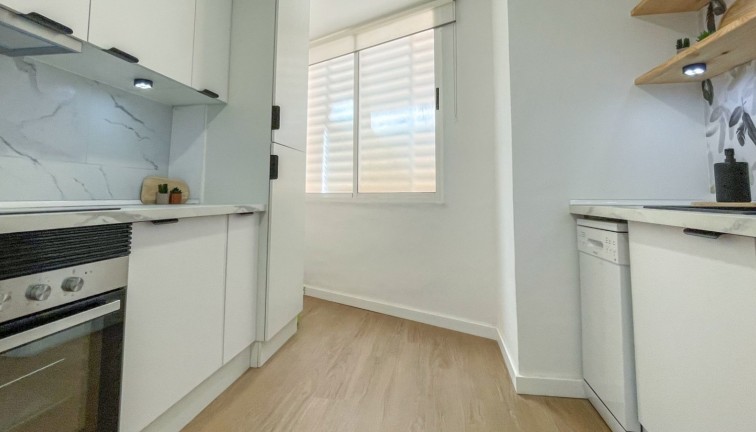 Resale - Apartment - Orihuela Costa - Cabo Roig