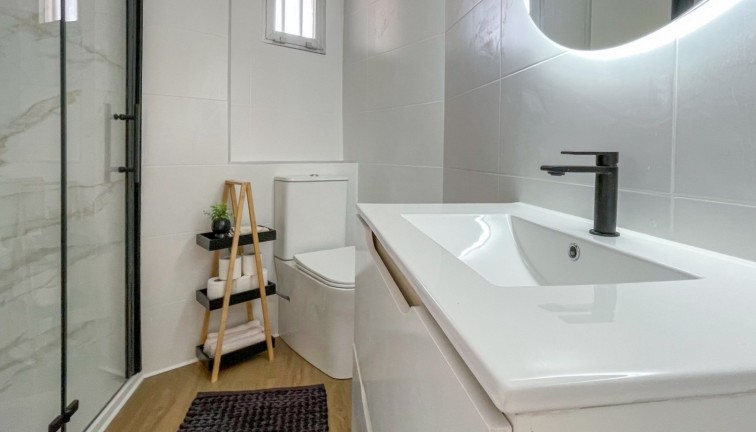 Resale - Apartment - Orihuela Costa - Cabo Roig