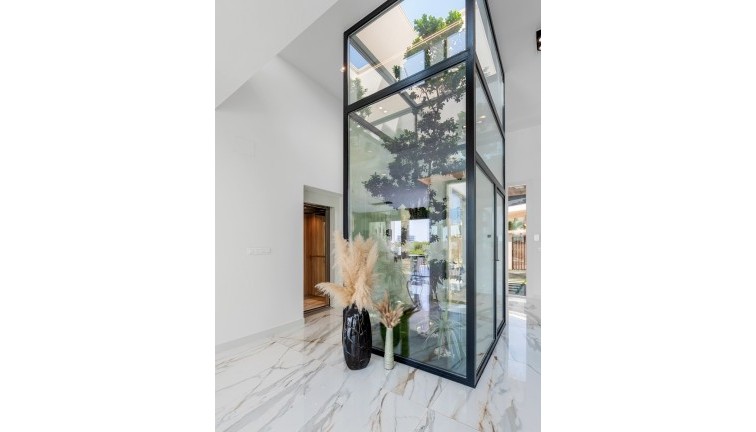 Resale - Chalet - Las Colinas