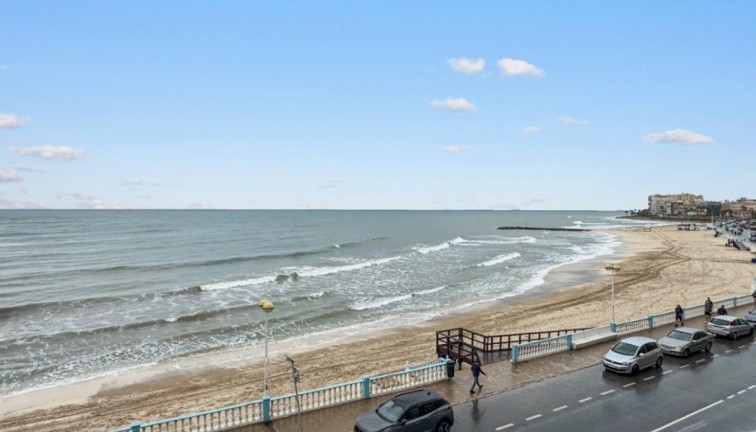 Resale - Apartment - Torrevieja - Playa de los Locos