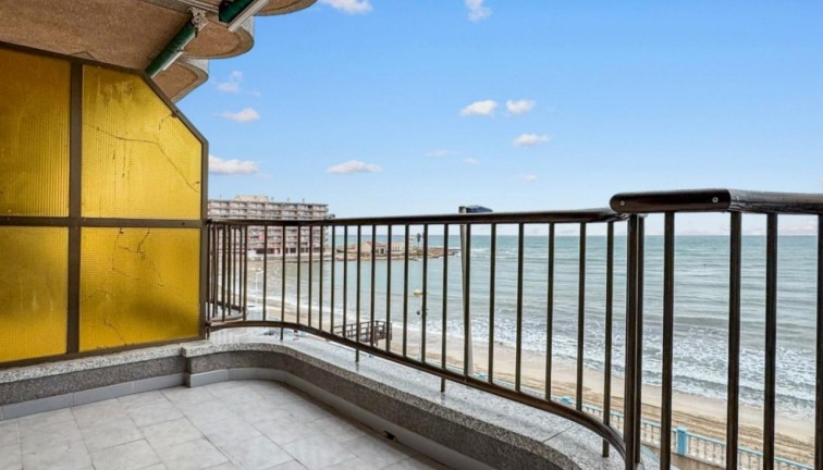Resale - Apartment - Torrevieja - Playa de los Locos