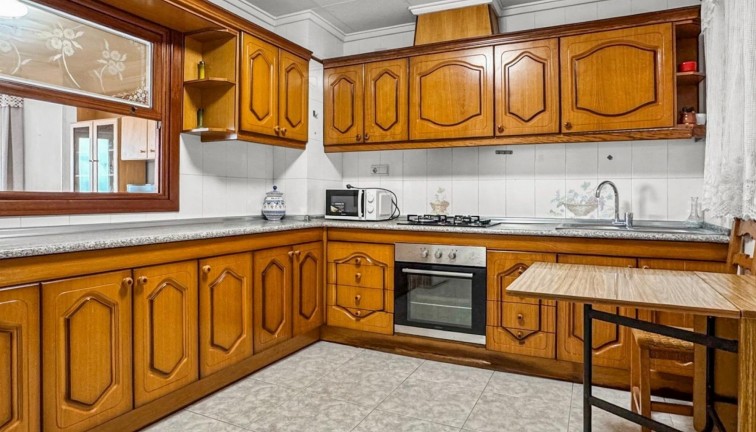 Resale - Apartment - Torrevieja - Playa de los Locos