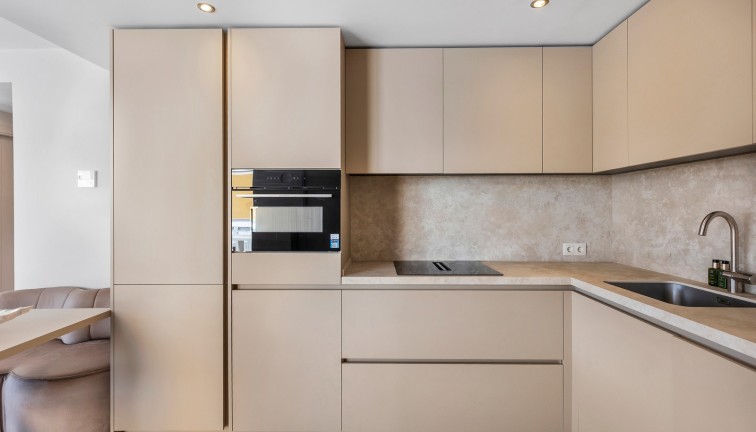 Resale - Apartment - Torrevieja - Punta Prima