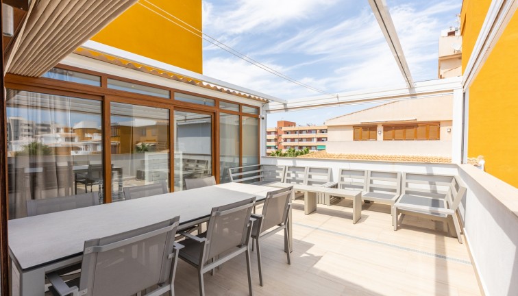 Resale - Apartment - Torrevieja - Punta Prima