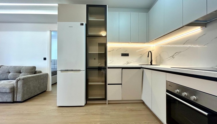 Återförsäljning - Lägenhet - Torrevieja - Punta Prima