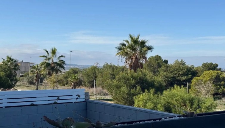 Jälleenmyynti - Paritalo/Rivitalo - Torrevieja - Aguas Nuevas
