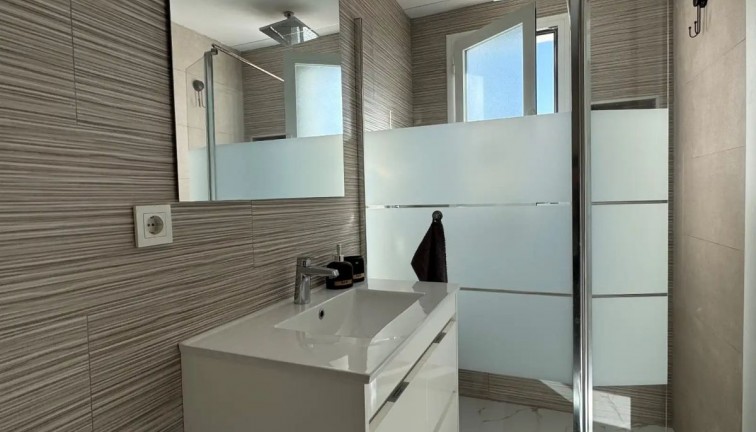 Jälleenmyynti - Paritalo/Rivitalo - Torrevieja - Aguas Nuevas