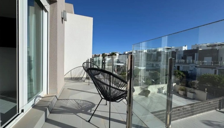 Jälleenmyynti - Paritalo/Rivitalo - Torrevieja - Aguas Nuevas