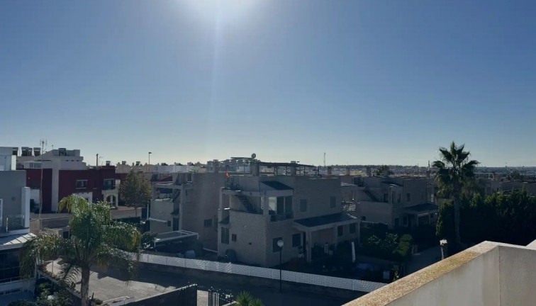 Jälleenmyynti - Paritalo/Rivitalo - Torrevieja - Aguas Nuevas
