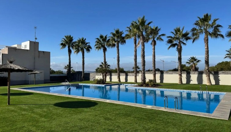Jälleenmyynti - Paritalo/Rivitalo - Torrevieja - Aguas Nuevas