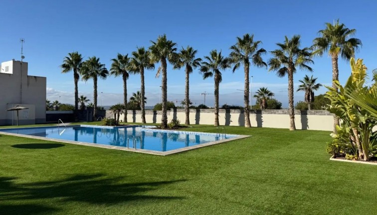 Jälleenmyynti - Paritalo/Rivitalo - Torrevieja - Aguas Nuevas