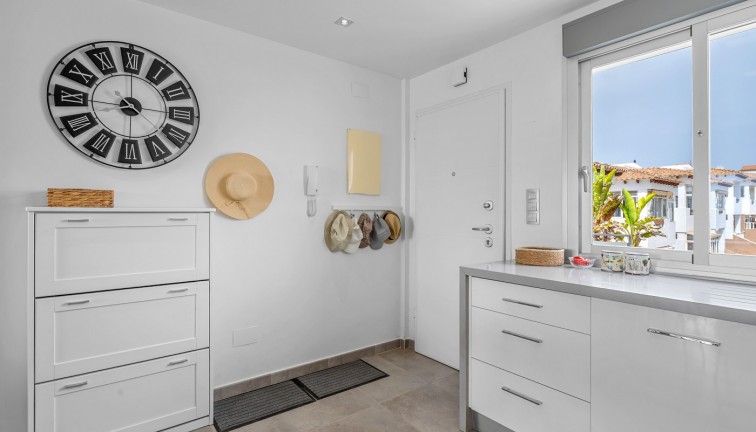 Jälleenmyynti - Bungalow - Orihuela Costa - Punta Prima