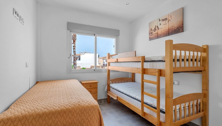 Jälleenmyynti - Bungalow - Orihuela Costa - Punta Prima