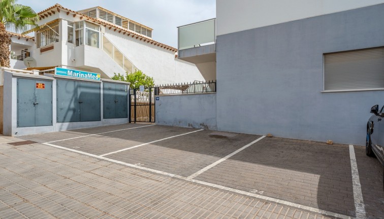 Jälleenmyynti - Bungalow - Orihuela Costa - Punta Prima