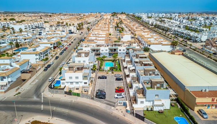 Jälleenmyynti - Bungalow - Orihuela Costa - Punta Prima
