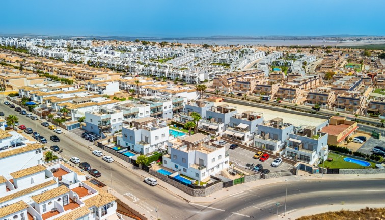 Jälleenmyynti - Bungalow - Orihuela Costa - Punta Prima