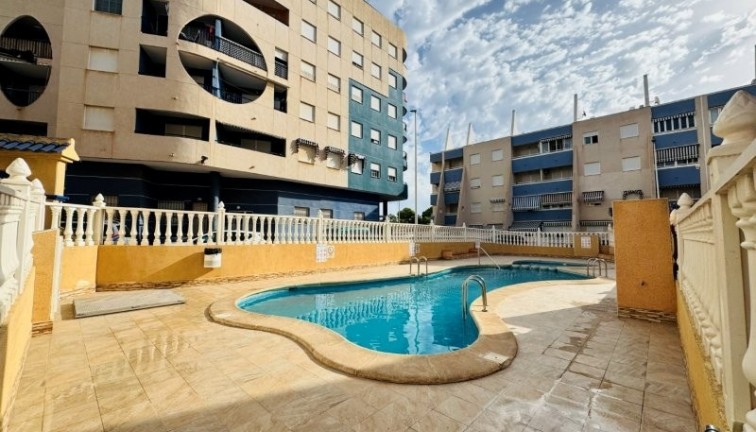 Reventa - Apartamento / piso - La Mata - LA MATA