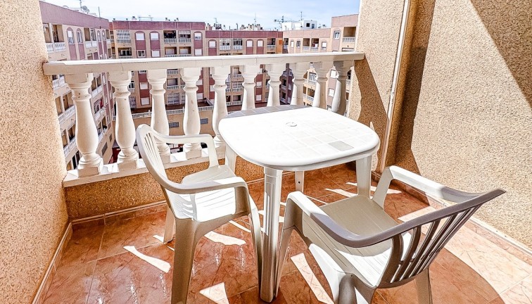 Jälleenmyynti - Asunto - Torrevieja