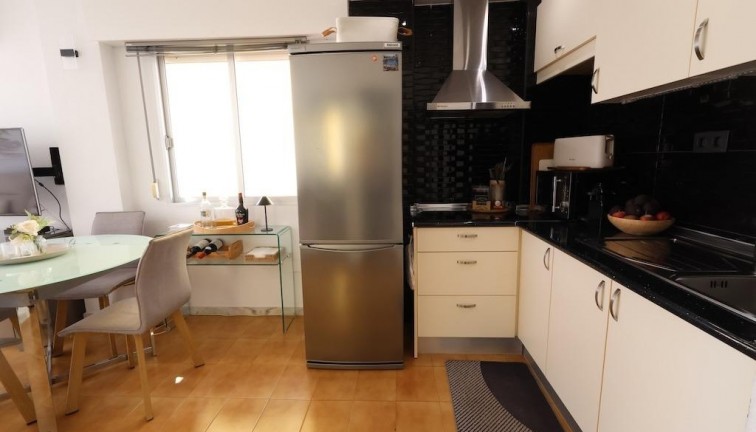Resale - Apartment - Torrevieja - La veleta
