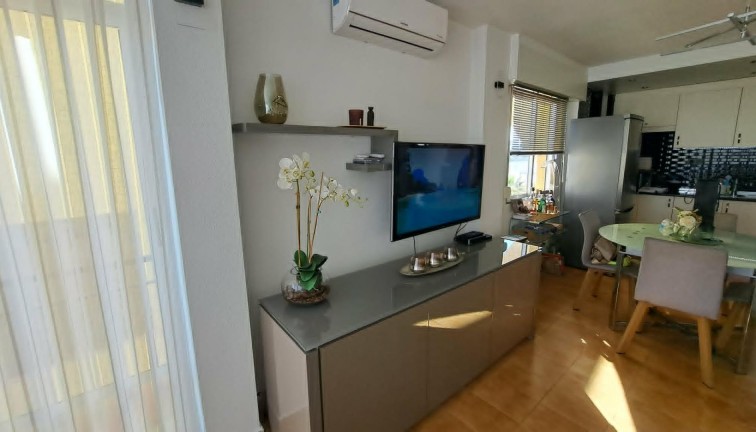 Resale - Apartment - Torrevieja - La veleta