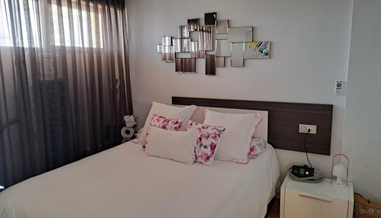 Resale - Apartment - Torrevieja - La veleta