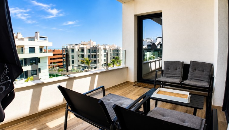 Återförsäljning -  Bostad - Översta våningen  - Orihuela Costa - Villamartín